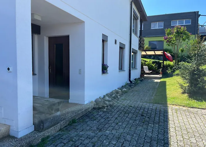 5 Minuten Von Murten Apartamento *